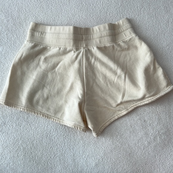 Hurley - Picture 4 of 4